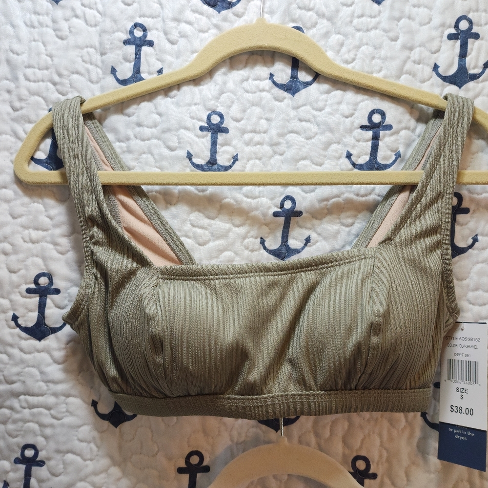 NWT Bikini Bathing Suit Top Size S